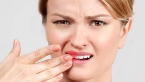 Sensitive Teeth:పళ్లు జివ్వుమంటున్నాయా ? ఈ టిప్స్ ట్రై చేయండి