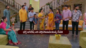 Brahmamudi Serial Today September 19th: ‘బ్రహ్మముడి’ సీరియల్‌: దుగ్గిరాల ఇంటికి జగదీష్‌ – జగదీష్‌ తో వెళ్లిపోయిన రేవతి, స్వరాజ్‌   