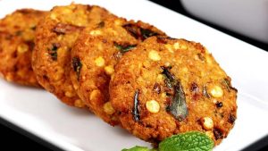 Masala Vada: మాసాలా వడ బయట తిన్నట్లే క్రిస్పీగా రావాలంటే.. ఇలా ట్రై చేయండి