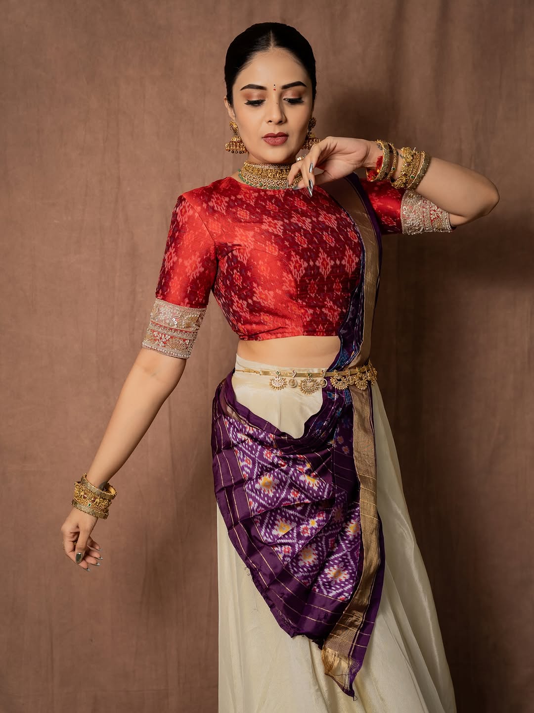 Actress SreeMukhi Photo Gallery