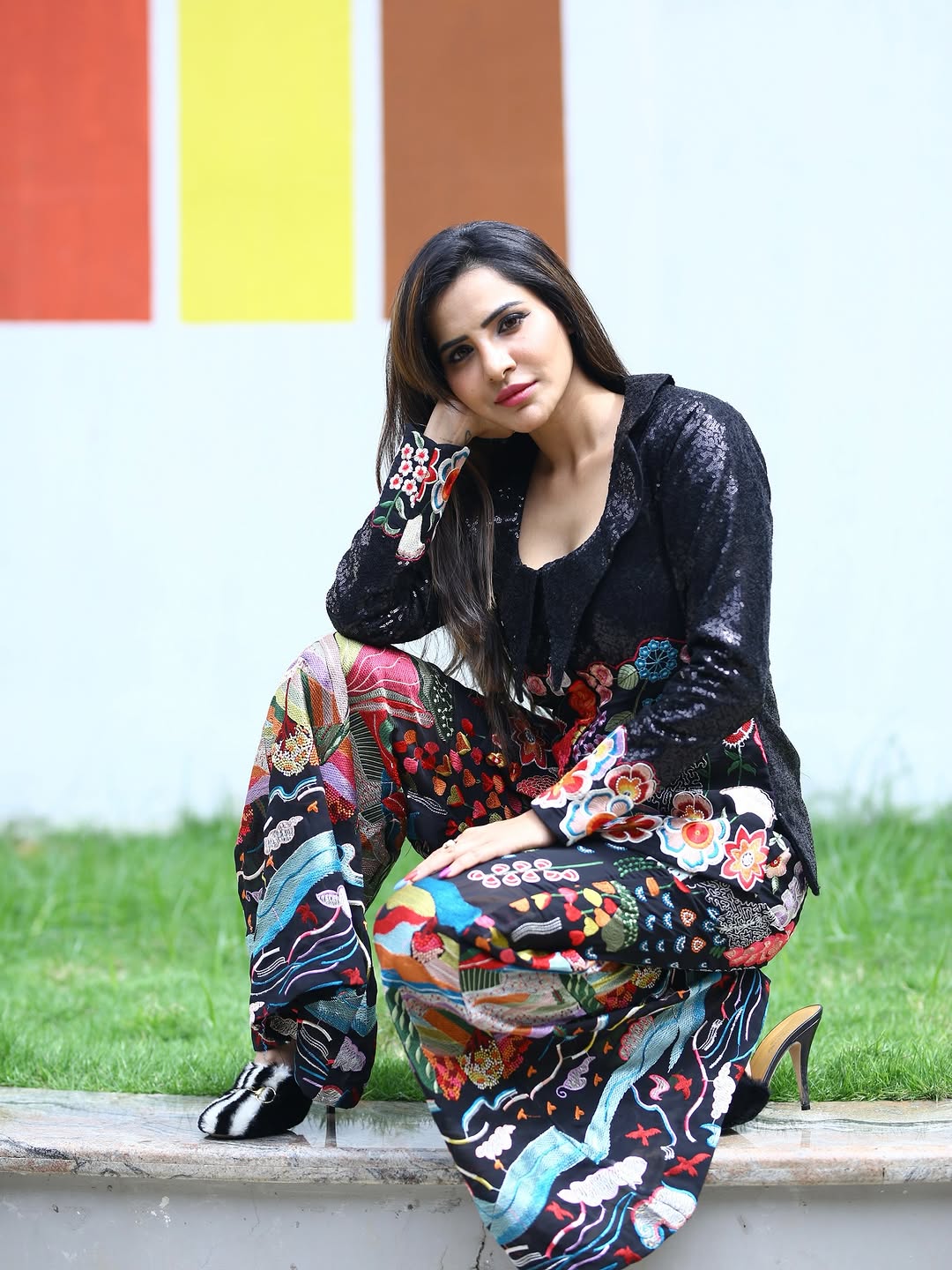 Actress Ashu Reddy Photo Gallery