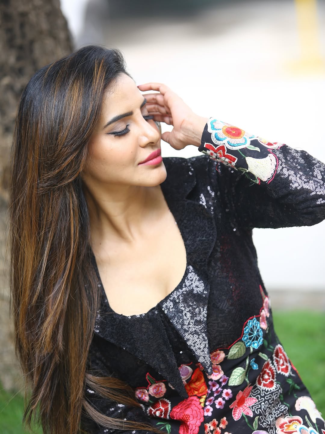 Actress Ashu Reddy Photo Gallery