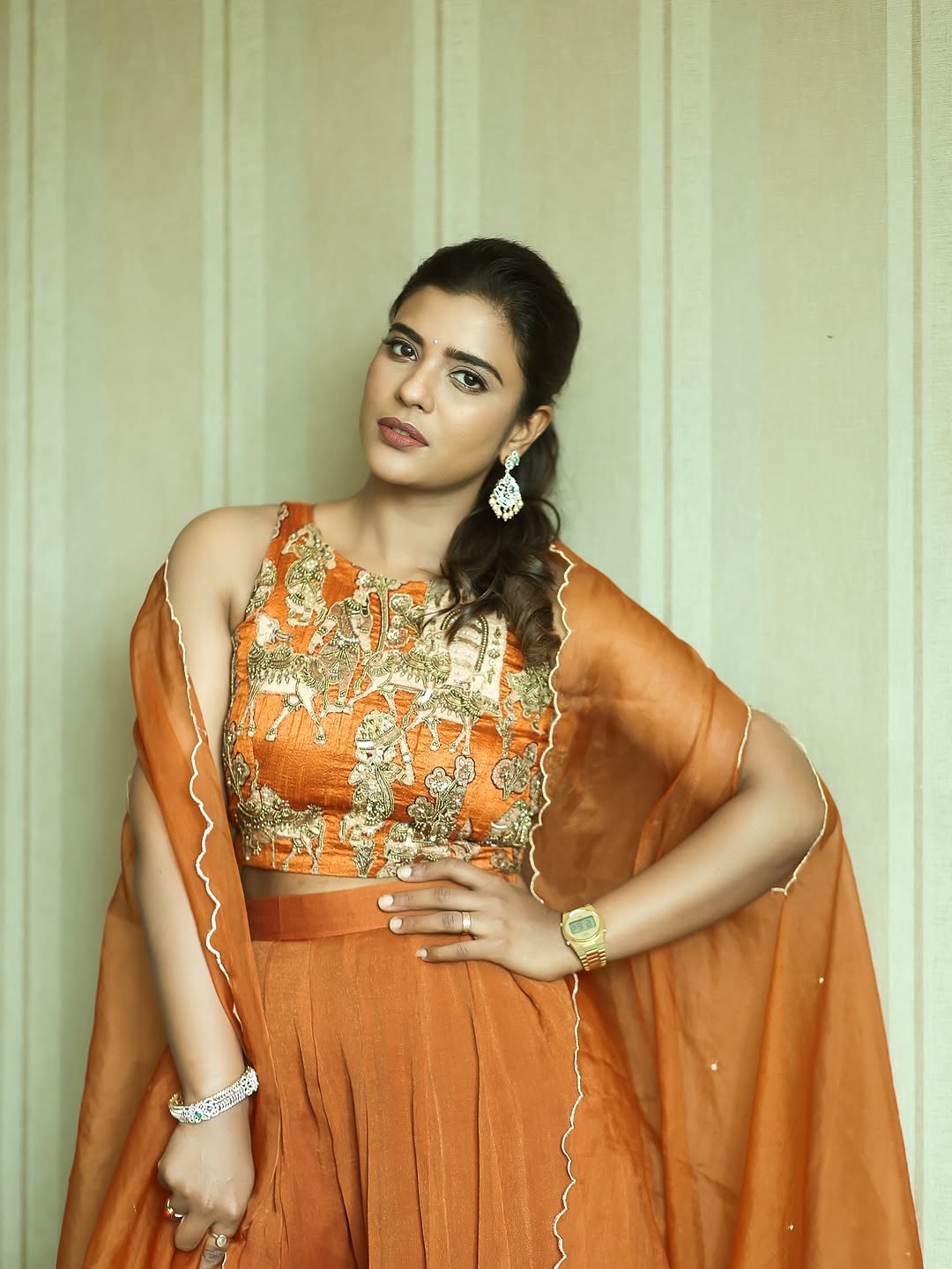 Actress Aishwarya Rajesh Photo Gallery