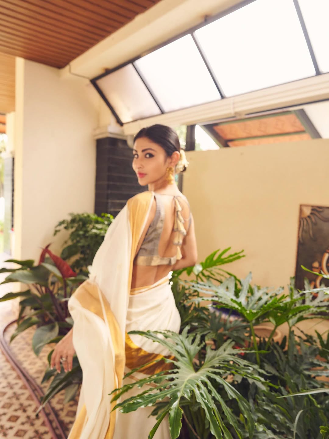 Actress Mouni Roy Photo Gallery