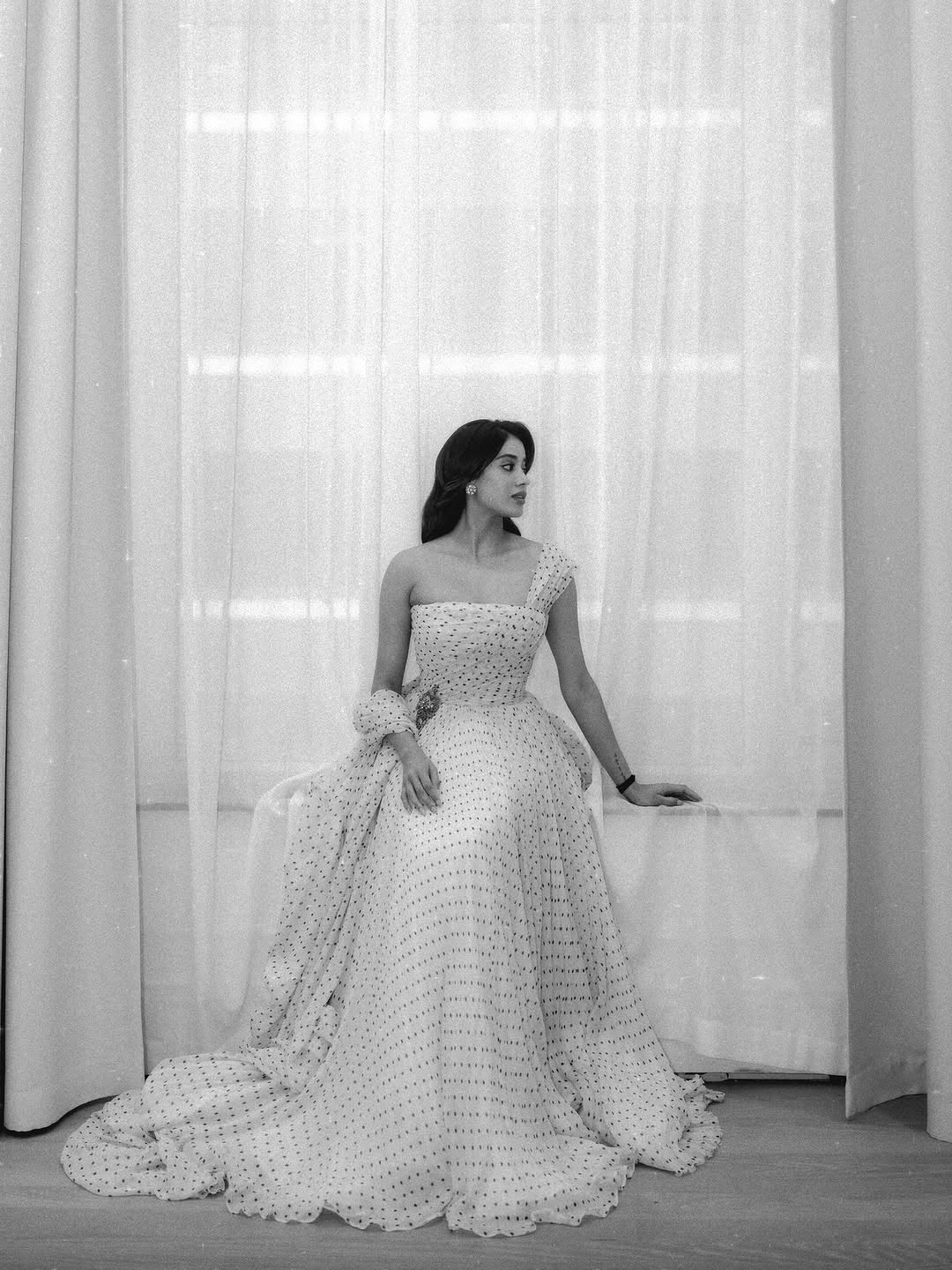 Actress Janhvi Kapoor Photo Gallery