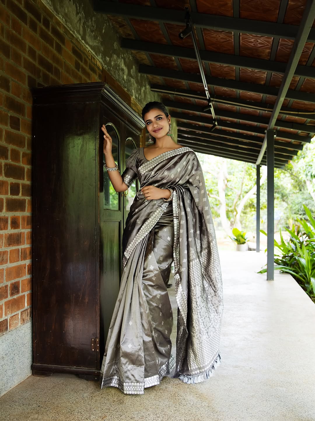 Actress Aishwarya Rajesh Photo Gallery