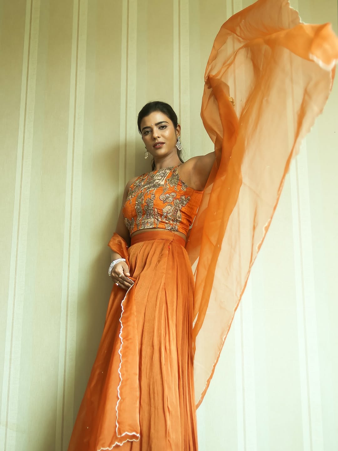 Actress Aishwarya Rajesh Photo Gallery