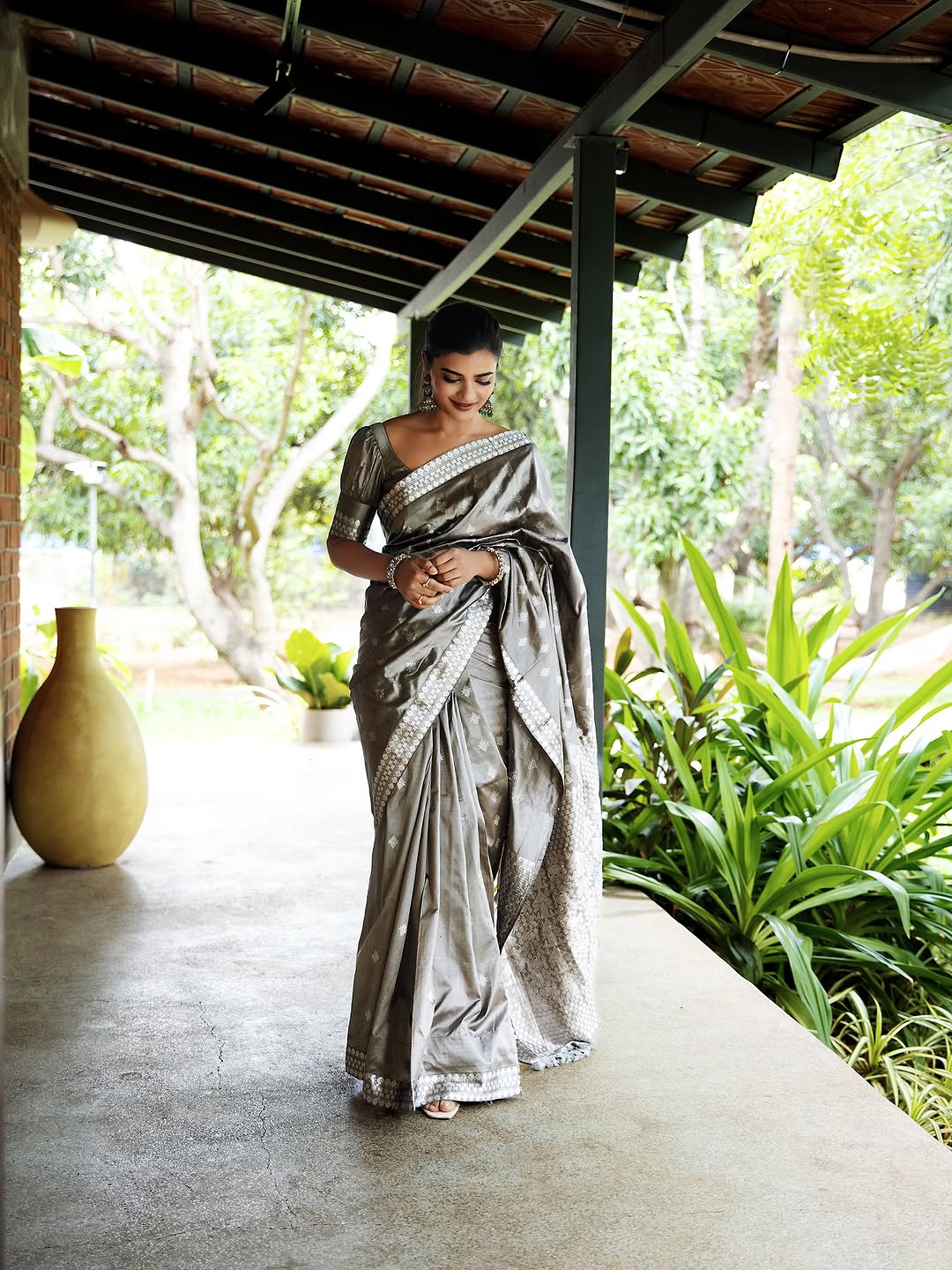 Actress Aishwarya Rajesh Photo Gallery