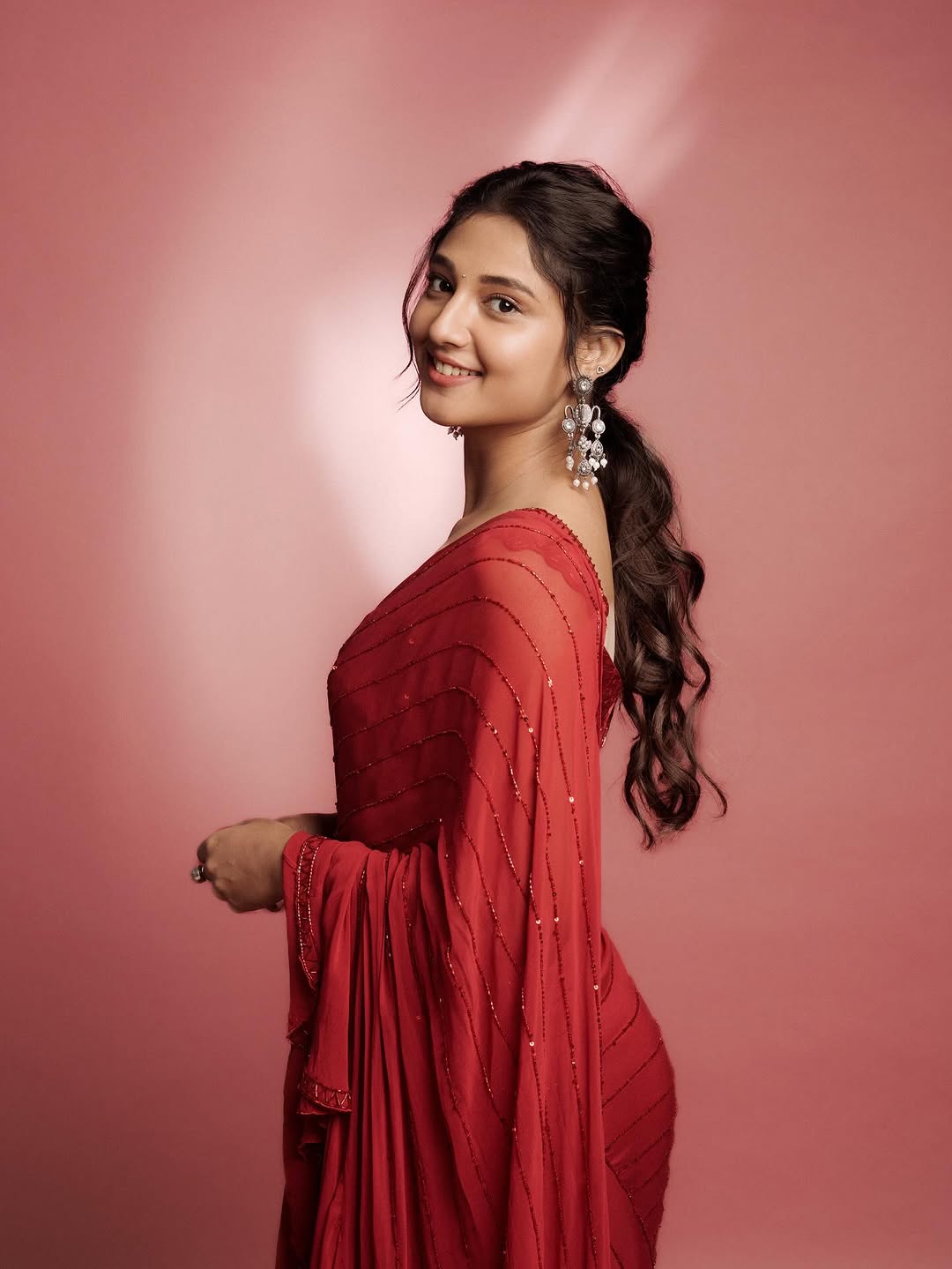 Actress Ritika Nayak Photo Gallery