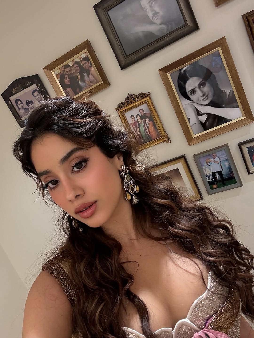 Actress Janhvi kapoor Photo Gallery