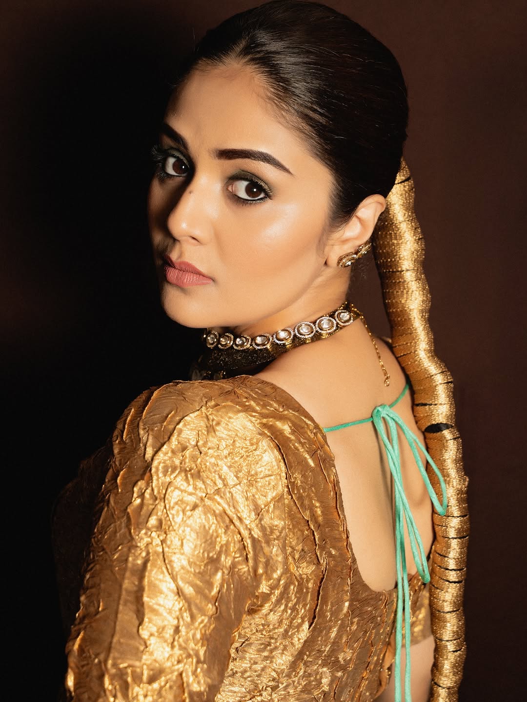 Actress Sree Mukhi Photo Gallery