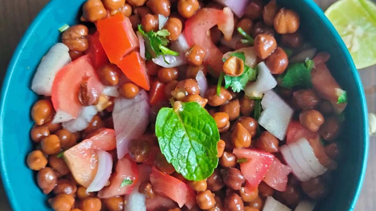 Health tips: ఉడికించిన శనగల్లో ఇవి కలిపి తింటే.. పోషకాలు డబుల్