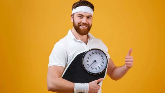 Weight Loss: జిమ్కు వెళ్లలేదు, డైటింగ్ చెయ్యలేదు.. ఏకంగా 40 కిలోలు తగ్గాడు.. అదెలా? Weight Loss: జిమ్కు వెళ్లలేదు, డైటింగ్ చెయ్యలేదు.. ఏకంగా 40 కిలోలు తగ్గాడు.. అదెలా?