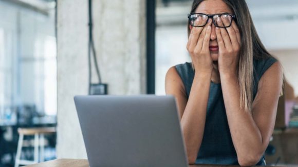 Health Tips: మీరు తగినంత నిద్ర పోవడం లేదని తెలిపే.. సంకేతాలివే ! Health Tips: మీరు తగినంత నిద్ర పోవడం లేదని తెలిపే.. సంకేతాలివే !