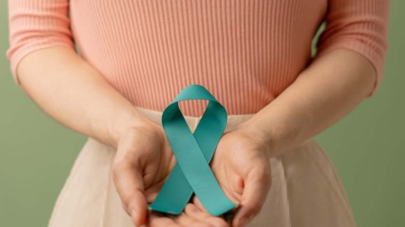 Cervical Cancer: సర్వైకల్ క్యాన్సర్.. లక్షణాలు ఎలా ఉంటాయంటే ? Cervical Cancer: సర్వైకల్ క్యాన్సర్.. లక్షణాలు ఎలా ఉంటాయంటే ?