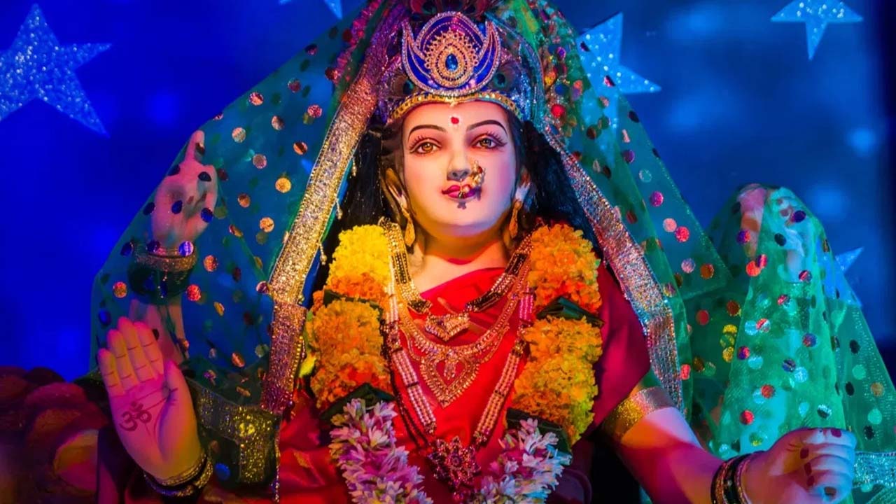Navratri Day 8: నవరాత్రుల్లో 8వ రోజు.. సరస్వతి దేవిని ఎలా పూజించాలి ?