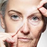 Early Skin Aging: చిన్న వయస్సులోనే.. ముఖంపై ముడతలు రావడానికి కారణాలేంటి ?