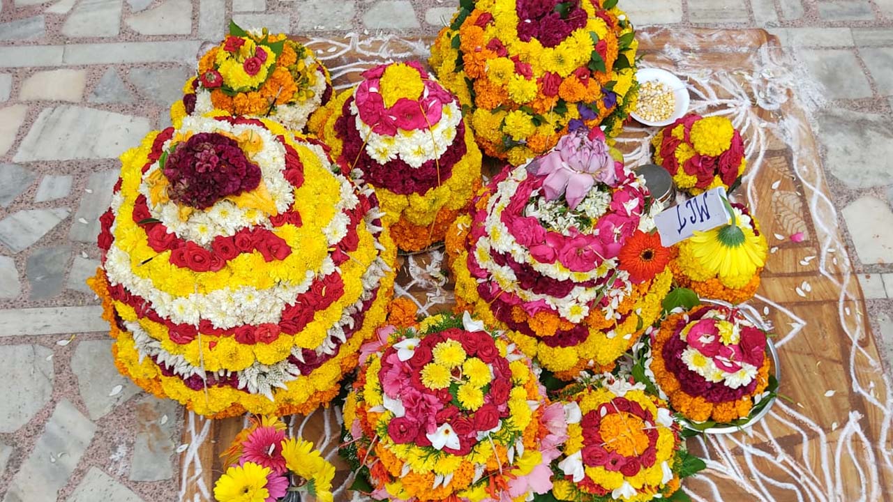 Bathukamma 2025: వెన్నముద్దల బతుకమ్మ ప్రత్యేకత ఏంటి ?
