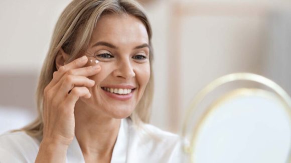 Anti Aging Tips: వయస్సు పెరుగుతున్నా.. యవ్వనంగా కనిపించాలంటే ?