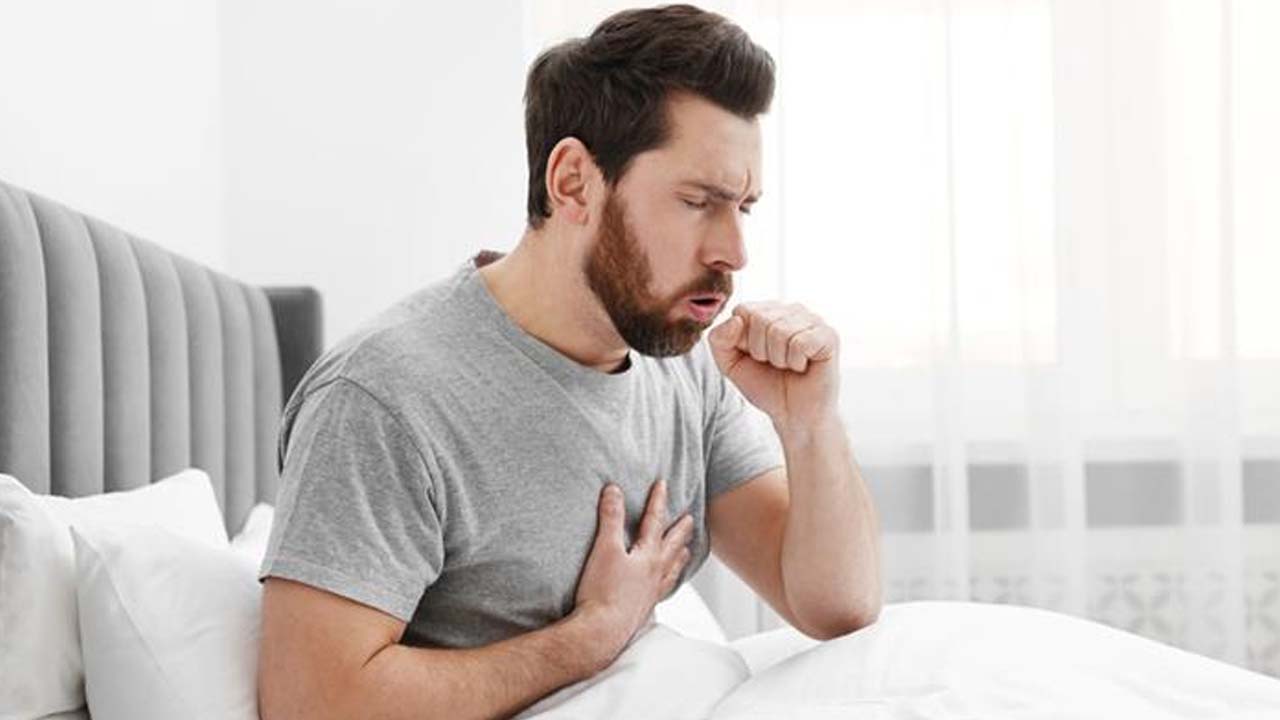 Dry Cough: ఈ హోం రెమెడీస్‌తో పొడి దగ్గుకు చెక్ పెట్టండి !