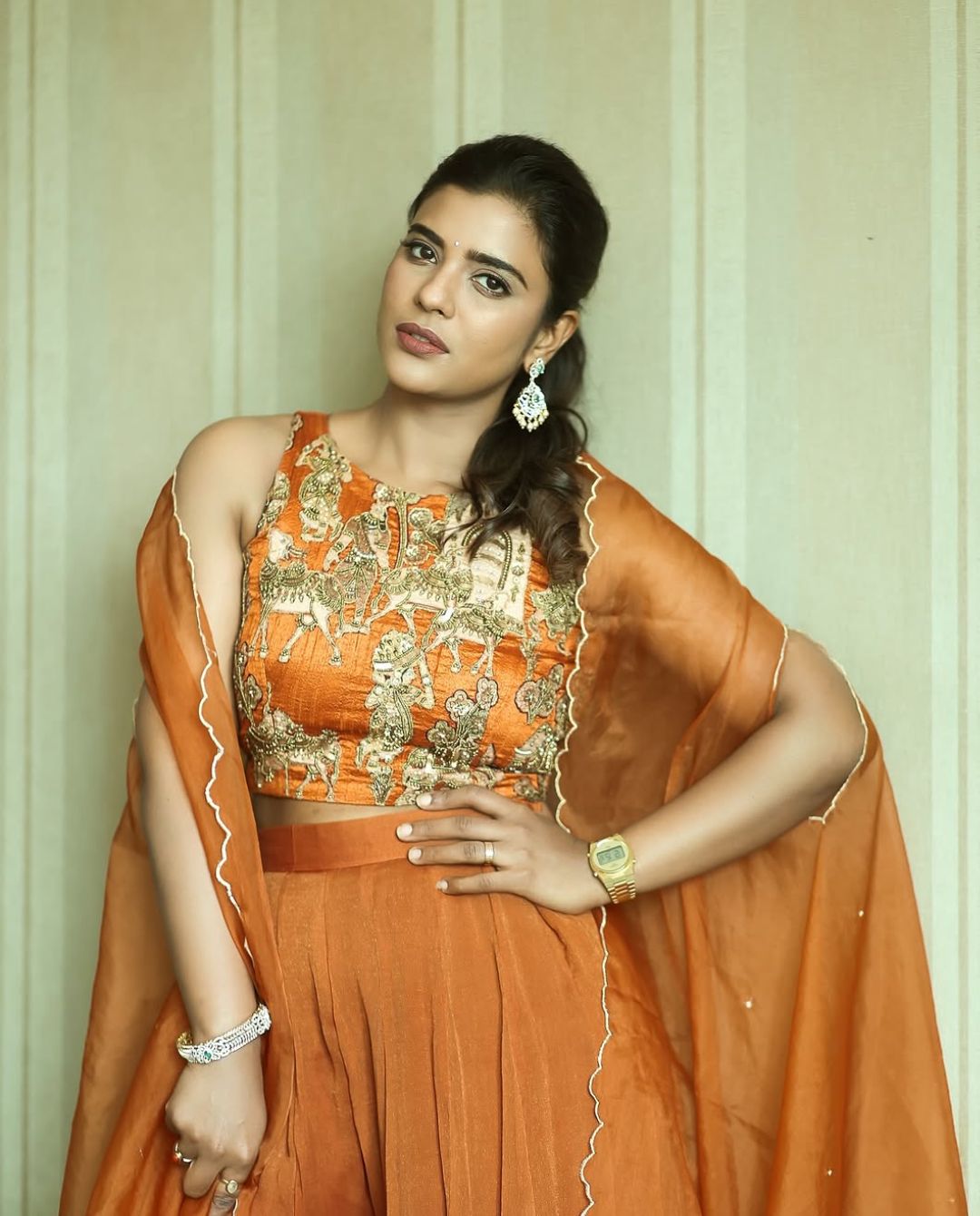 Aishwarya Rajesh: లెహంగాలో మరింత అందంగా కనిపిస్తున్న ఐశ్వర్య!