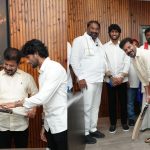 Tilak Varma: సీఎం రేవంత్ కు తిలక్ వర్మ క్రేజీ గిఫ్ట్‌…నారా లోకేష్ ఒక్క‌డికే కాదు !