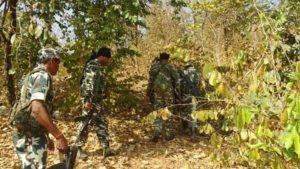 Encounter: భారీ ఎన్‌కౌంటర్.. పది మంది మావోయిస్టులు మృతి