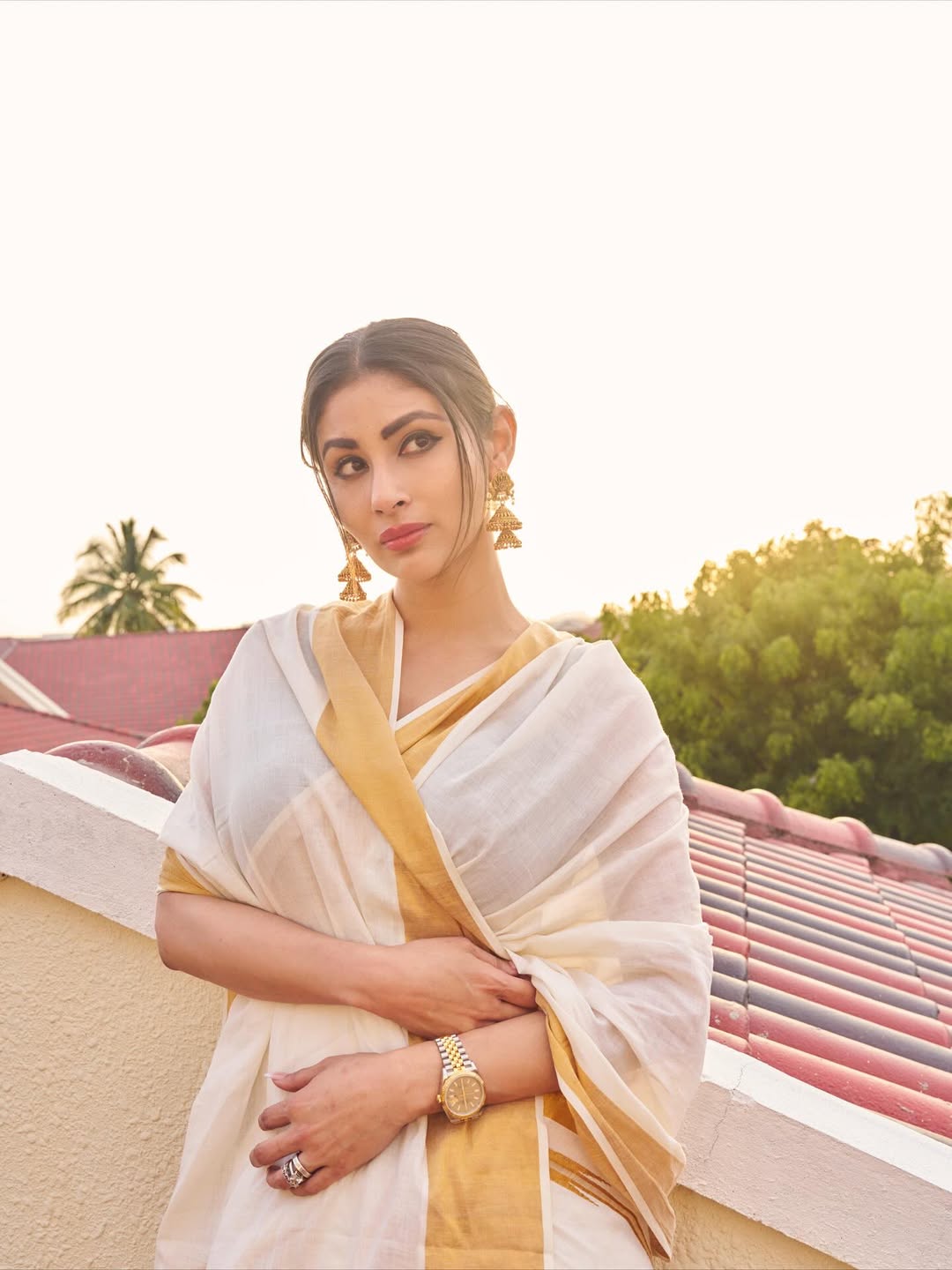 Mouny Roy Images (Credit: imouniroy/Insta)