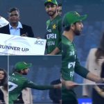 Salman Ali Agha cheque: పాక్ కెప్టెన్ స‌ల్మాన్ బ‌లుపు చూడండి…ర‌న్న‌ర‌ప్ చెక్ నేల‌కేసికొట్టాడు