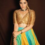 Sree Mukhi: పరికిణీలో యువత హృదయాలు దోచుకుంటున్న శ్రీముఖి…