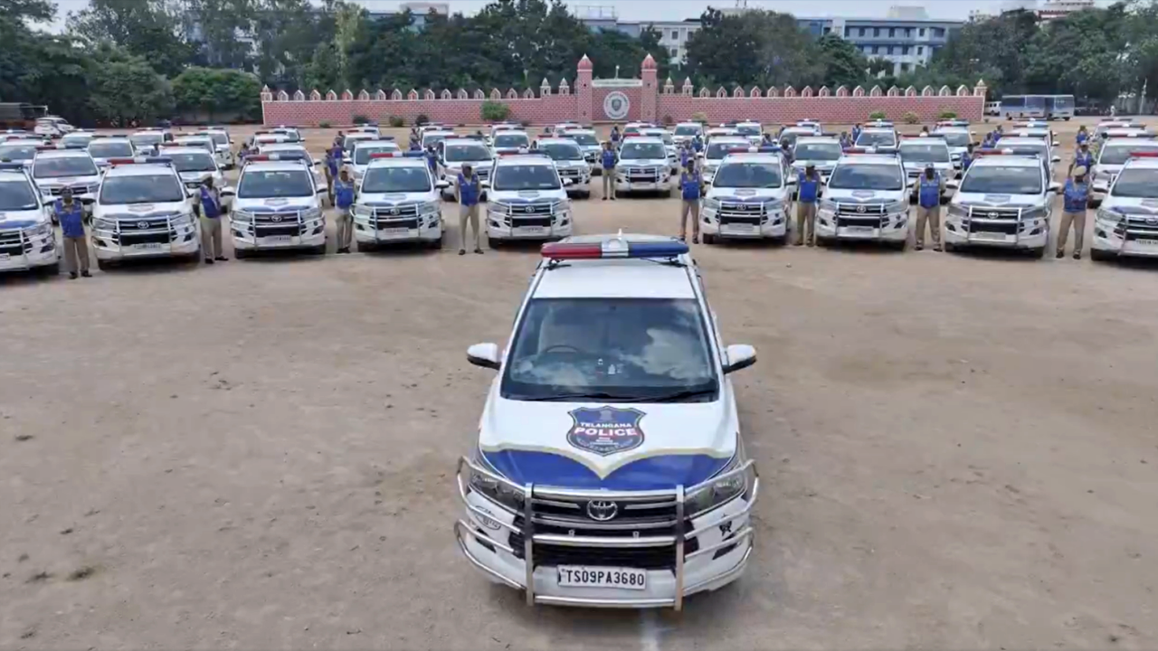TG Number Plates: ఇకపై ఆ వాహనాలపై ‘తెలంగాణ పోలీస్’ స్టిక్కర్లు.. హైదరాబాద్ సీపీ సీవీ ఆనంద్ ఆదేశాలు