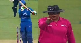 Asia Cup 2025 : పప్పులో కాలు వేసిన రషీద్ ఖాన్... అది ఔట్ రా బాబు అంటూ పరువు తీసిన అంపైర్