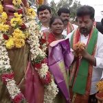 CM Revanth Reddy: సమ్మక్క-సారక్కలకు నిలువెత్తు బంగారం సమర్పించిన సీఎం రేవంత్