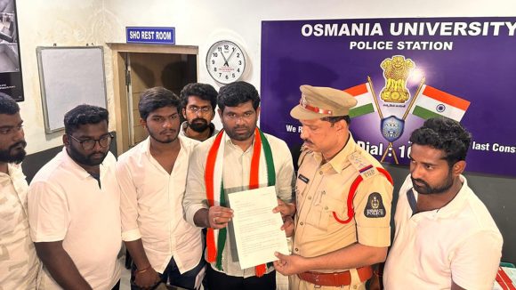 KTR: కేటీఆర్ పై OU పోలీస్ స్టేషన్‌లో ఫిర్యాదు