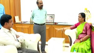 Hydra Commissioner: మంత్రి కొండా సురేఖతో.. హైడ్రా కమిషనర్ రంగనాథ్ భేటీ..