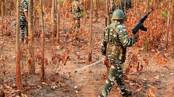 Naxal Couple Arrested: రాయ్‌పూర్‌లో మావోయిస్టు జంట అరెస్ట్..
