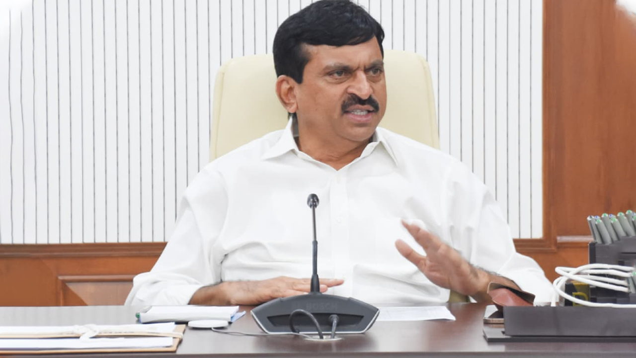 Telangana Journalists: తెలంగాణ జర్నలిస్టులకు శుభవార్త.. అక్రిడిటేష‌న్‌లపై పొంగులేటి కీలక అప్డేట్