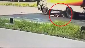 Road accidents: ప్రాణాలు తీస్తున్న.. రోడ్లపై గుంతలు