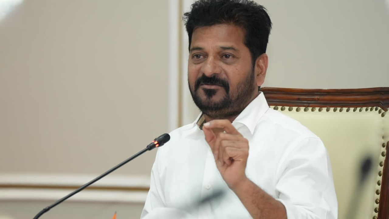 CM Revanth Reddy: తెలంగాణ కొత్త విద్యా విధానం పై.. సీఎం రేవంత్ రెడ్డి సమీక్ష
