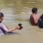 Teachers Stuck in School: ఉద్ధృతంగా వాగు ప్రవాహం.. రాత్రంతా బడిలోనే టీచర్లు!