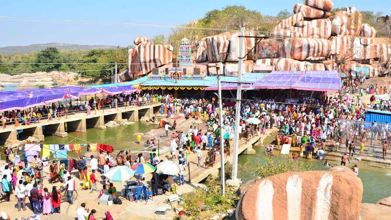 Yedupayala Temple: 27 రోజుల త‌ర్వాత‌ తెరుచుకున్న ఏడుపాయల దుర్గమ్మ ఆలయం