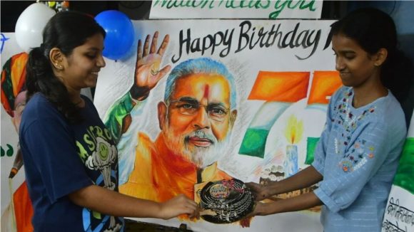Modi Birthday: తన బర్త్‌డేకు కేక్ కట్ చేయని ప్రధాని.. దానికి బదులు ఏం చేస్తున్నారంటే?