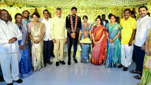 Yellow Shirt: అసలైన పసుపు సైనికుడు.. కూతురు పెళ్లిలో కూడా పసుపు చొక్కానే