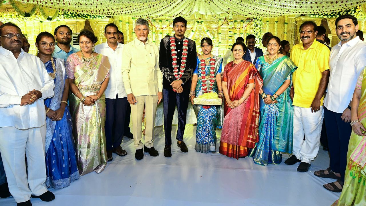 Yellow Shirt: అసలైన పసుపు సైనికుడు.. కూతురు పెళ్లిలో కూడా పసుపు చొక్కానే