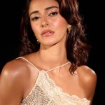 Ananya Panday: గోల్డెన్ డ్రెస్‌లో అనన్య పాండే సోకుల విందు.. హాలీవుడ్‌ గ్లామర్‌ దివా ఫోటోలు చూశారా?