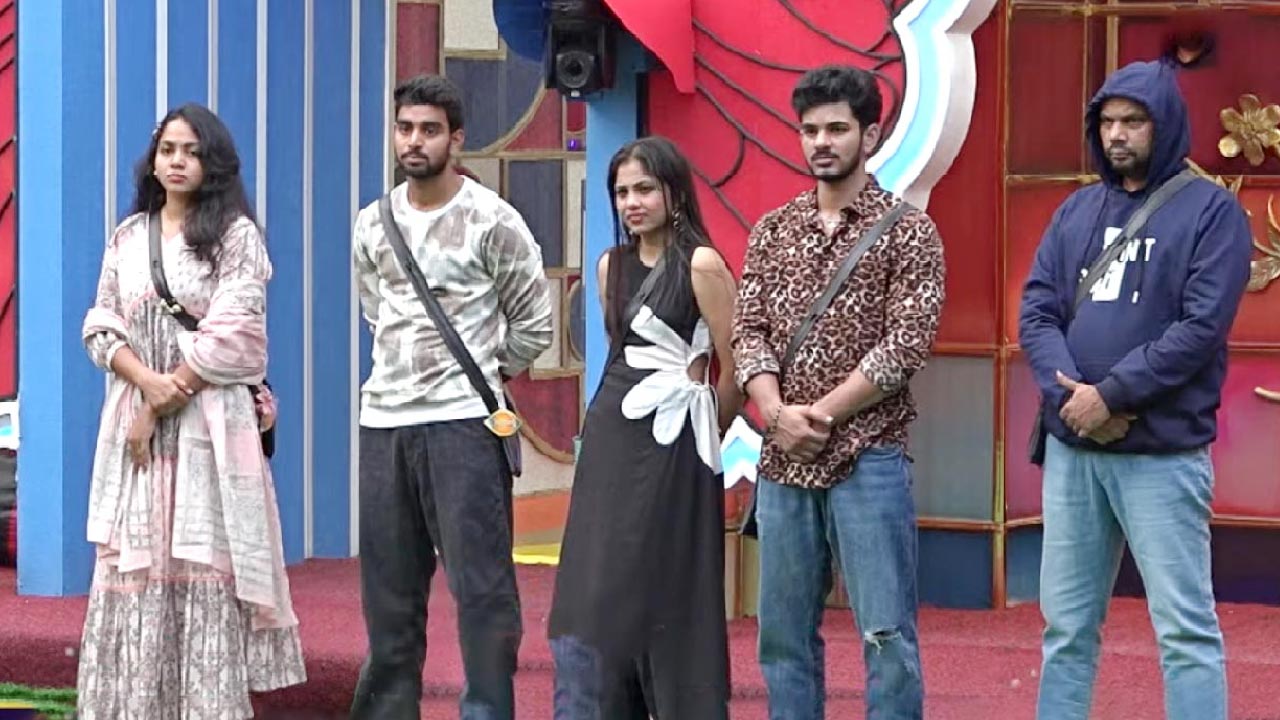 Bigg Boss Telugu 9: సెలబ్రిటీలకు బానిసలుగా కామనర్స్..!