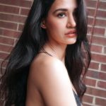 Dishapatani :  బ్యాక్ లెస్ అందాలతో పిచ్చెక్కిస్తున్న దిశా.. పిల్లలు కళ్లు మూసుకోండి..!