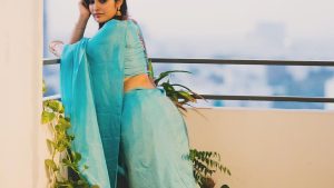 Divi: బాపు బొమ్మలా దివి.. సొగసు చూడతరమా అని పేడేసుకుంటున్న కుర్రాళ్లు