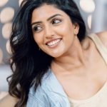 Eesha Rebba: షర్ట్‌ బటన్స్‌ విప్పెసి.. బెడ్‌పై పడుకుని అందాలు ఆరబోసిన తెలుగమ్మాయి ఈషా