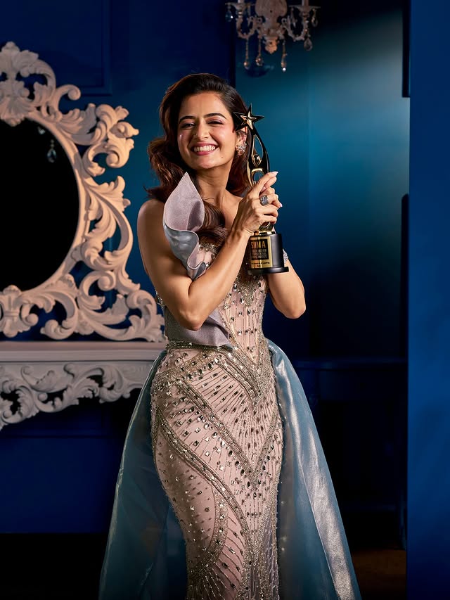 Ashika Ranganath Photo Gallery